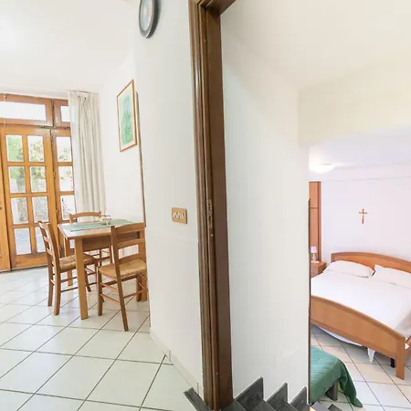 Il Casale Del Golfo * فيكو إيكوينس